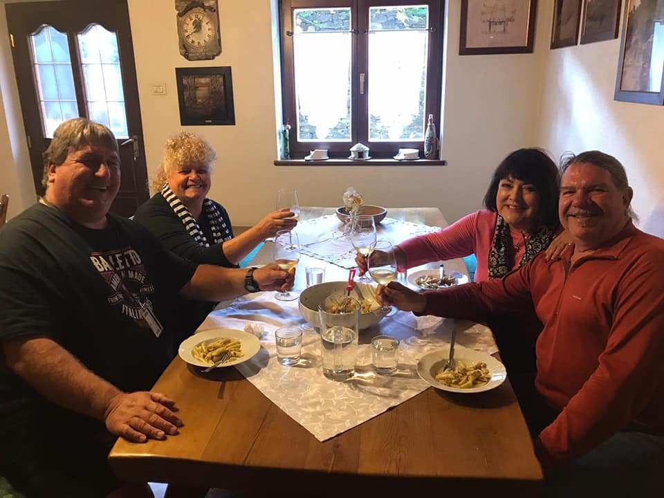 sLOVEnia EAT I Truffle Hunting Experience